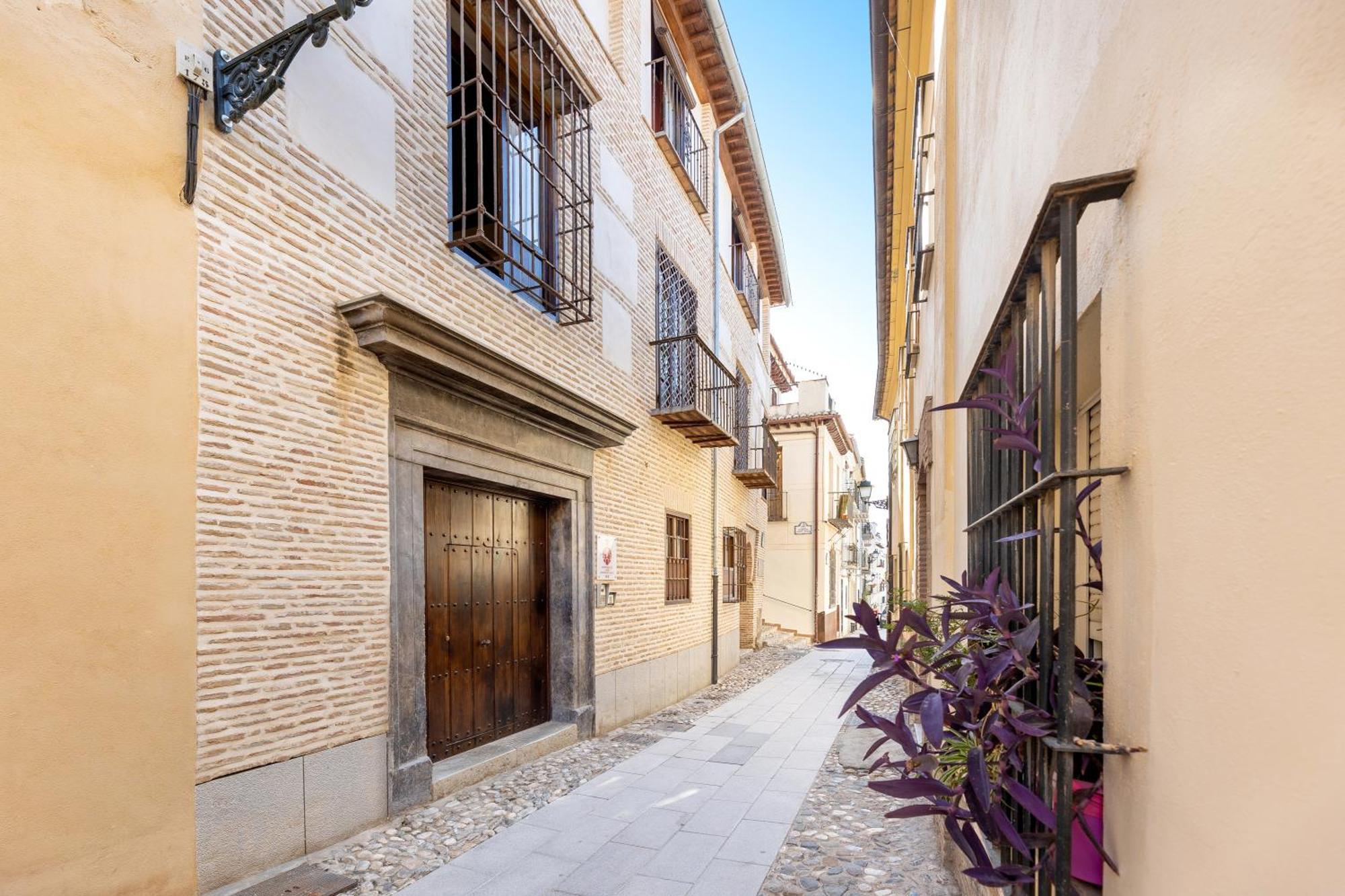 Apartamentos En Pleno Centro, Aljibe Rodrigo Del Campo 2B Granada Exterior photo